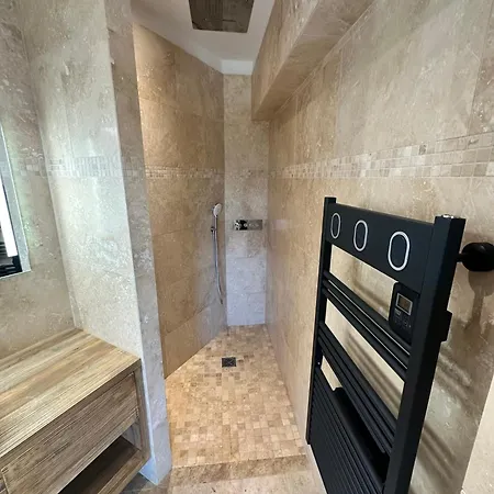 Lmg Apartment *