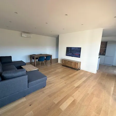 Apartment Lmg