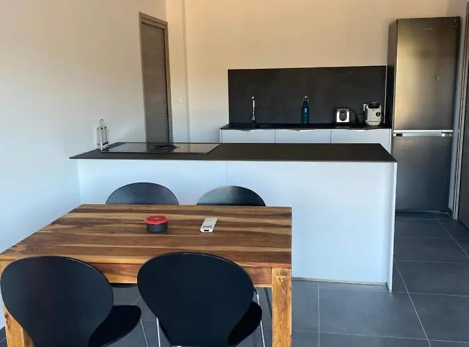 Apartment Lmg *